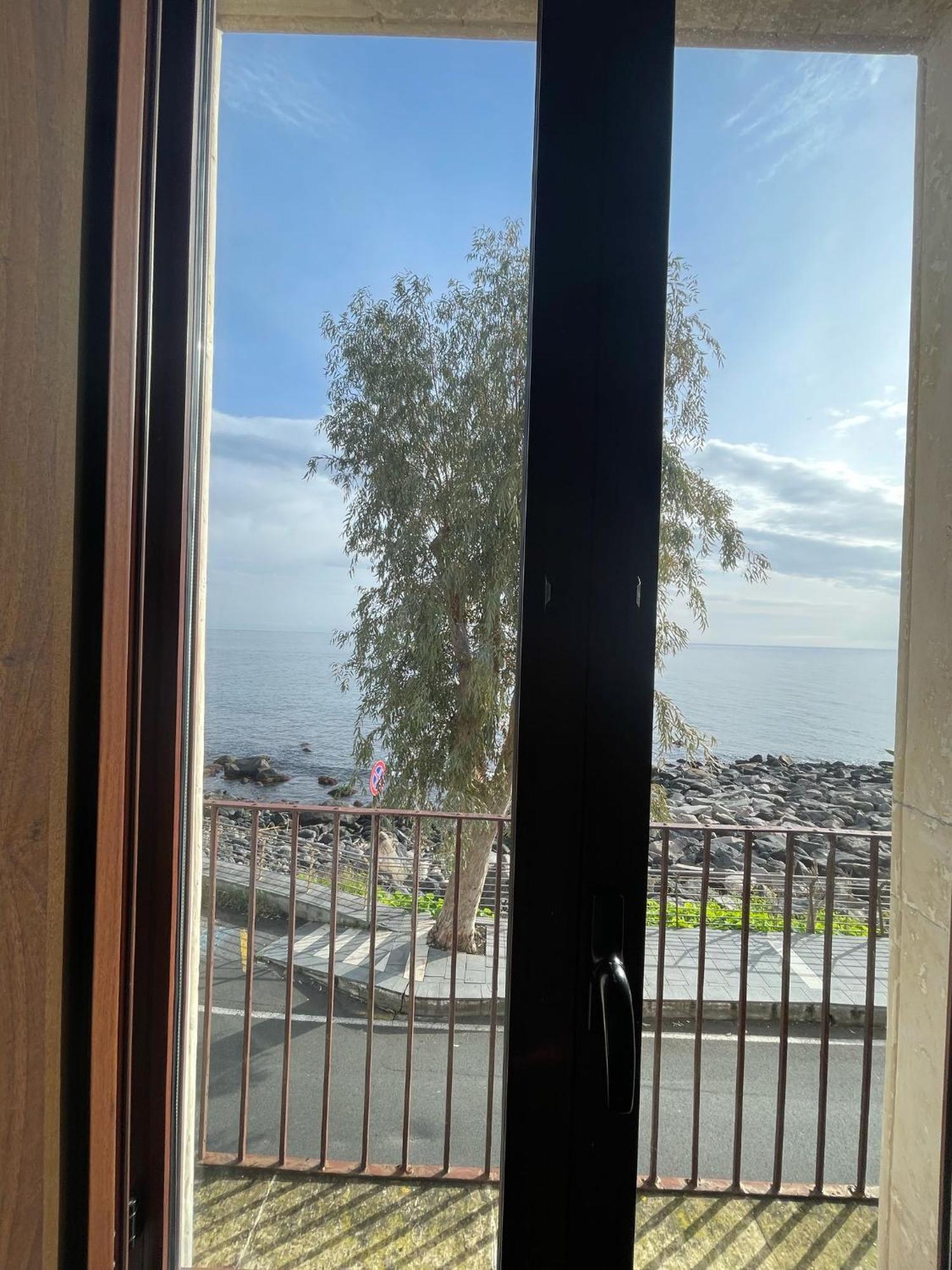 Casa Scala Hotell Acireale Exteriör bild