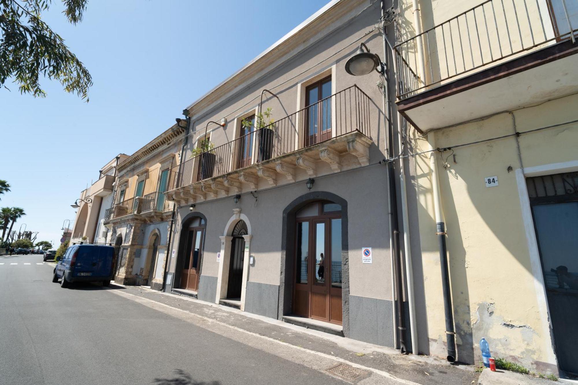 Casa Scala Hotell Acireale Exteriör bild