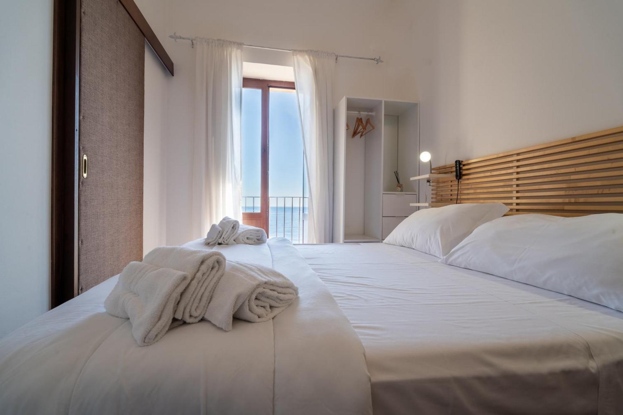 Casa Scala Hotell Acireale Exteriör bild